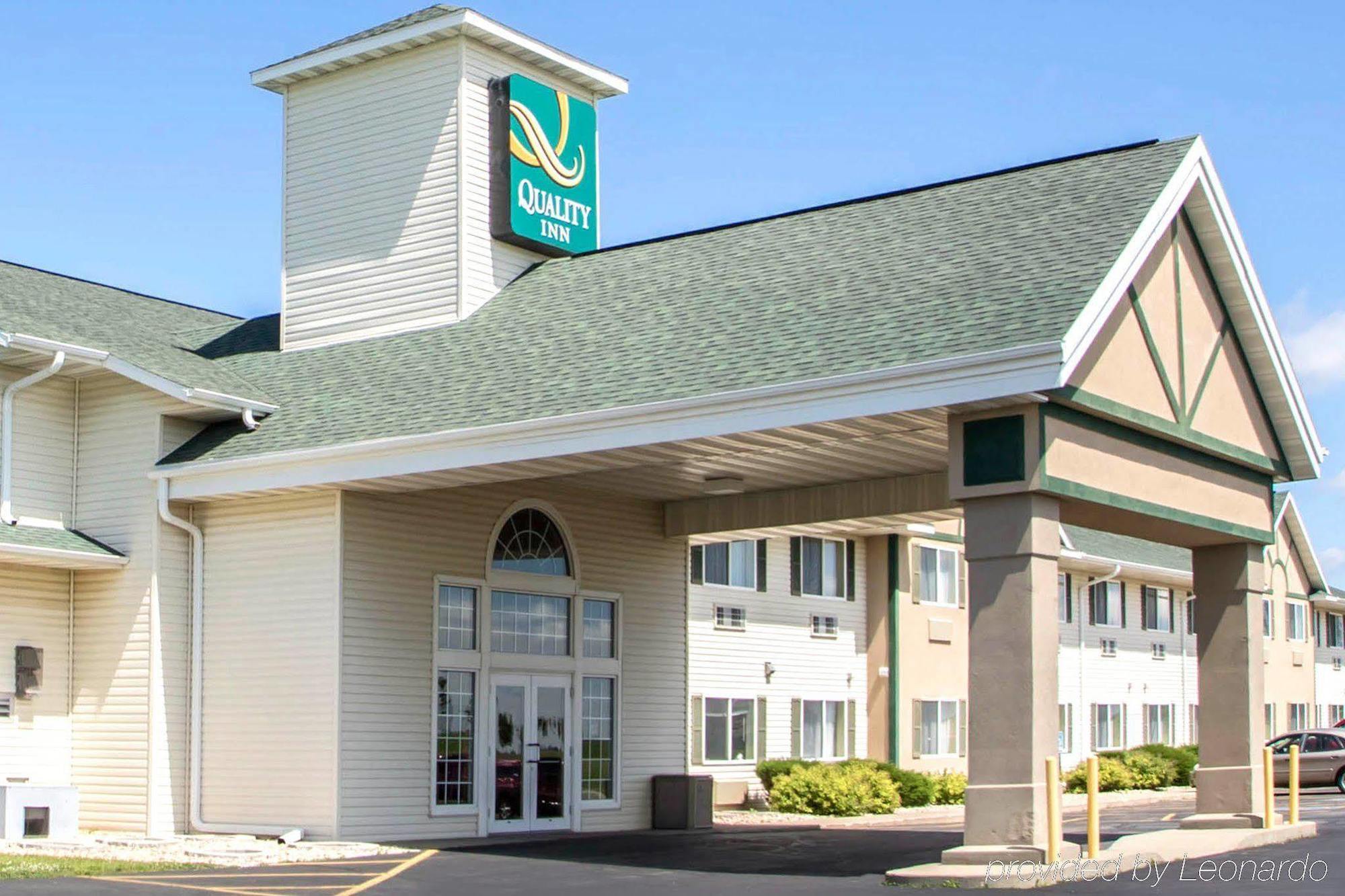 Quality Inn Mineral Point Exterior photo